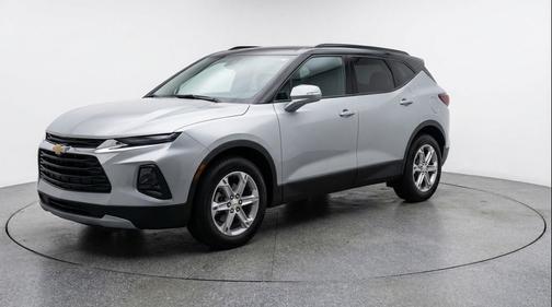 Sterling Gray Metallic 2025 Chevrolet Blazer 2LT