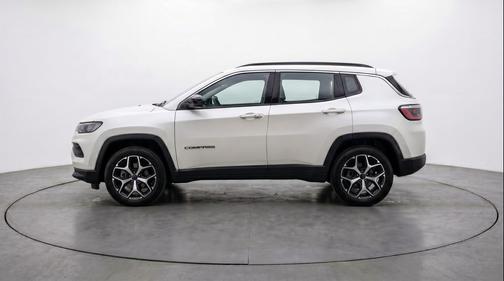 Bright White Clearcoat 2025 Jeep Compass Limited