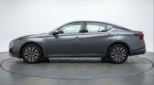 Gun Metallic 2025 Nissan Altima SV FWD