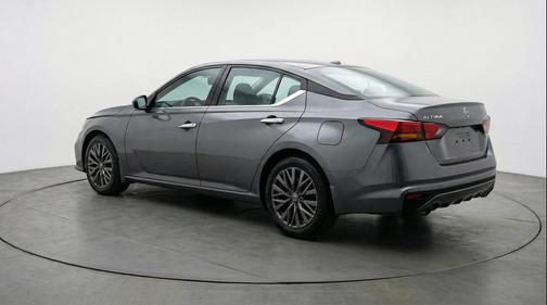 Gun Metallic 2025 Nissan Altima SV FWD