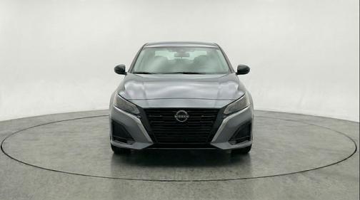 Gun Metallic 2025 Nissan Altima SV FWD