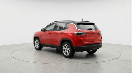 Red Hot Pearlcoat 2025 Jeep Compass Latitude