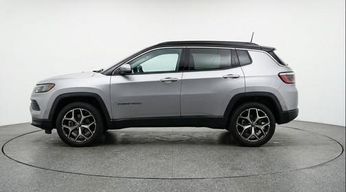 Silver Zynith Metallic Clearcoat 2025 Jeep Compass Limited