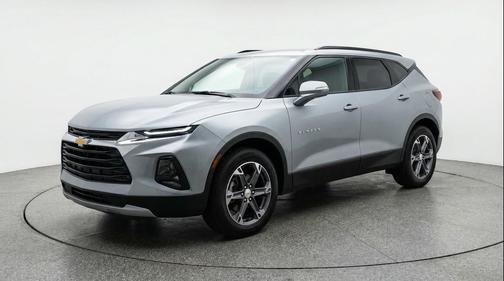 Sterling Gray Metallic 2025 Chevrolet Blazer 2LT