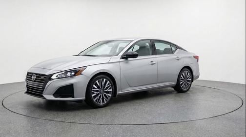 Gun Metallic 2025 Nissan Altima SV FWD