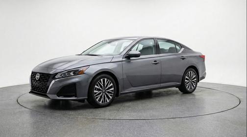 Gun Metallic 2025 Nissan Altima SV FWD