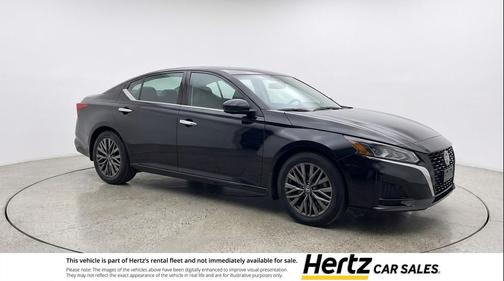 Super Black 2025 Nissan Altima SV FWD