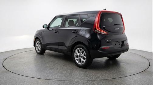 Fusion Black 2025 Kia Soul LX