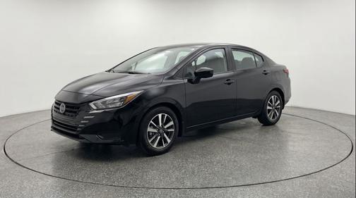 Super Black 2025 Nissan Versa 1.6 SV