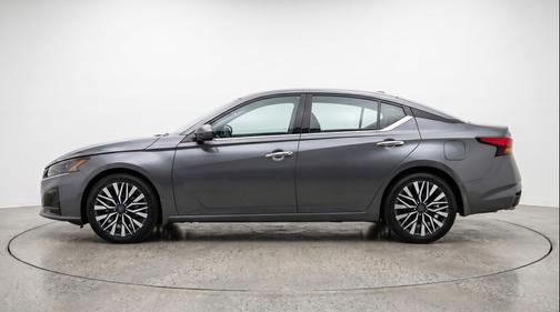 Gun Metallic 2025 Nissan Altima SV FWD