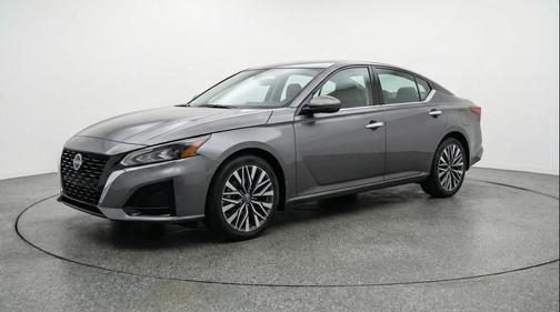 Gun Metallic 2025 Nissan Altima SV FWD