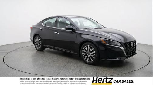 Super Black 2025 Nissan Altima SV FWD