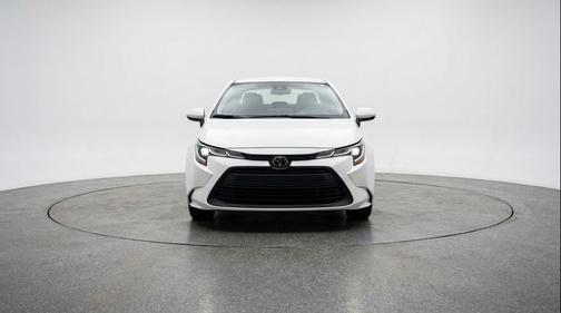 Ice Cap 2025 Toyota Corolla LE