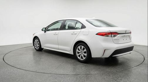 Ice Cap 2025 Toyota Corolla LE