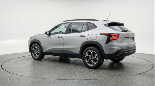 Sterling Gray Metallic 2025 Chevrolet Trax LT