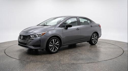 Gun Metallic 2025 Nissan Versa 1.6 SV