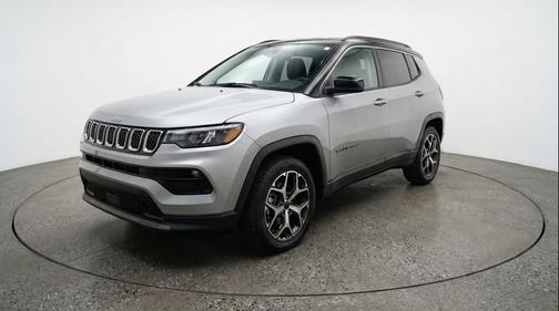 Silver Zynith Metallic Clearcoat 2025 Jeep Compass Limited