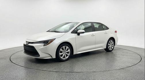 Ice Cap 2025 Toyota Corolla LE