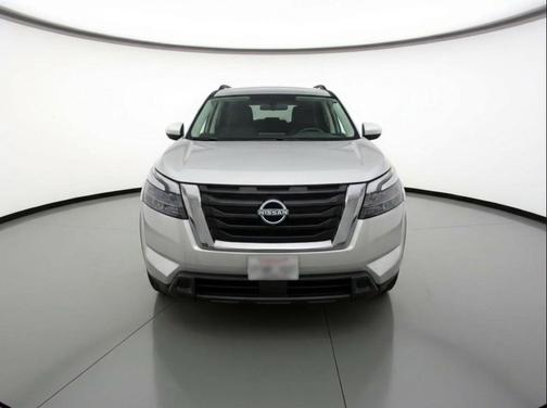 Brilliant Silver Metallic 2025 Nissan Pathfinder SV 4WD