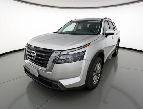 Brilliant Silver Metallic 2025 Nissan Pathfinder SV 4WD
