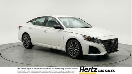 Glacier White 2025 Nissan Altima SV FWD