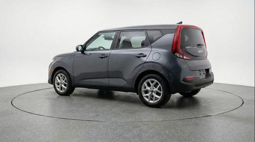 Gravity Gray 2025 Kia Soul LX