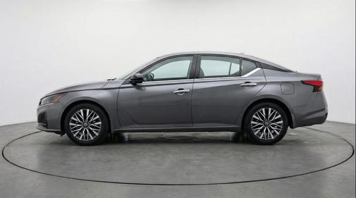 Gun Metallic 2025 Nissan Altima SV FWD