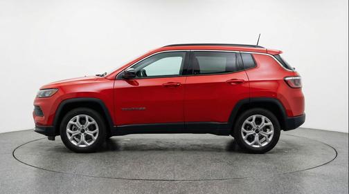 Red Hot Pearlcoat 2025 Jeep Compass Latitude