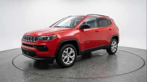 Red Hot Pearlcoat 2025 Jeep Compass Latitude