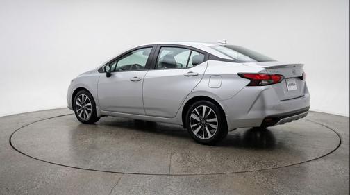Brilliant Silver Metallic 2025 Nissan Versa 1.6 SV