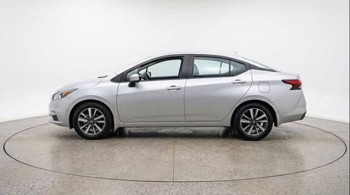 Brilliant Silver Metallic 2025 Nissan Versa 1.6 SV