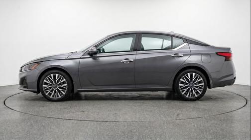 Gun Metallic 2025 Nissan Altima SV FWD