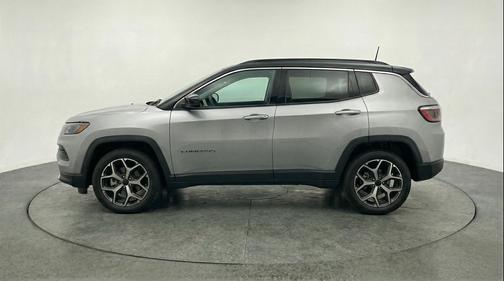 Silver Zynith Metallic Clearcoat 2025 Jeep Compass Limited