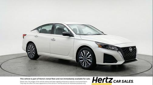 Glacier White 2025 Nissan Altima SV FWD