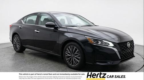 Super Black 2025 Nissan Altima SV FWD