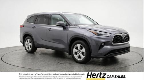 Magnetic Gray Metallic 2025 Toyota Highlander LE