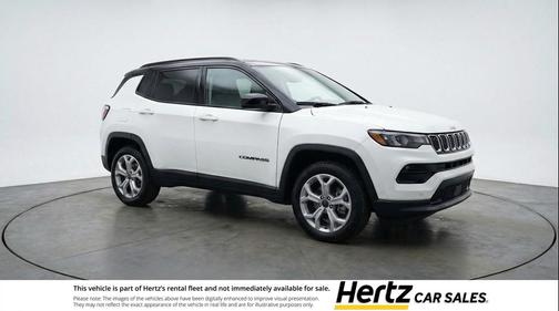 Bright White Clearcoat 2025 Jeep Compass Latitude