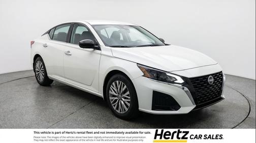 Glacier White 2025 Nissan Altima SV FWD