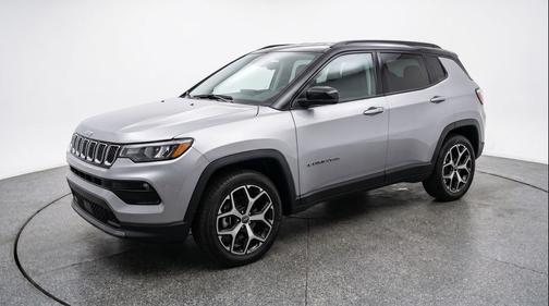 Silver Zynith Metallic Clearcoat 2025 Jeep Compass Limited