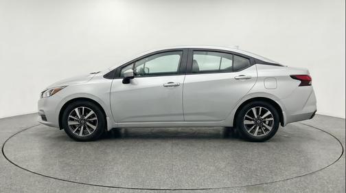Brilliant Silver Metallic 2025 Nissan Versa 1.6 SV