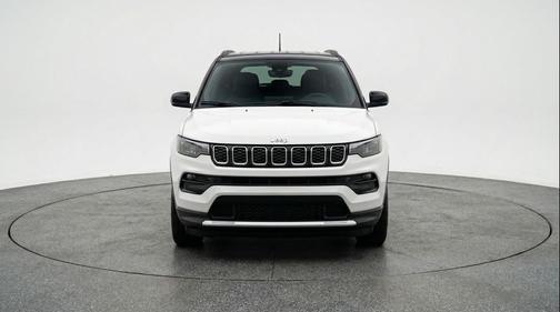 Bright White Clearcoat 2025 Jeep Compass Limited