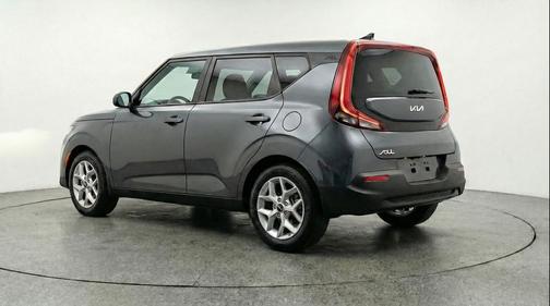 Gravity Gray 2025 Kia Soul LX