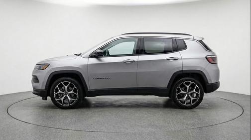 Silver Zynith Metallic Clearcoat 2025 Jeep Compass Limited