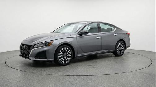 Gun Metallic 2025 Nissan Altima SV FWD