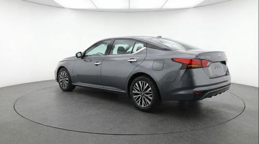 Gun Metallic 2025 Nissan Altima SV FWD