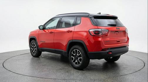 Red Hot Pearlcoat 2025 Jeep Compass Trailhawk