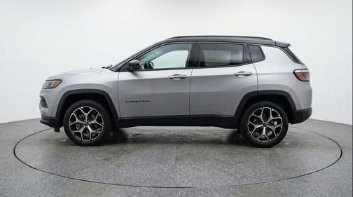 Silver Zynith Metallic Clearcoat 2025 Jeep Compass Limited
