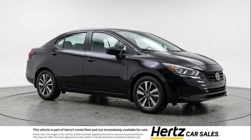 Super Black 2025 Nissan Versa 1.6 SV