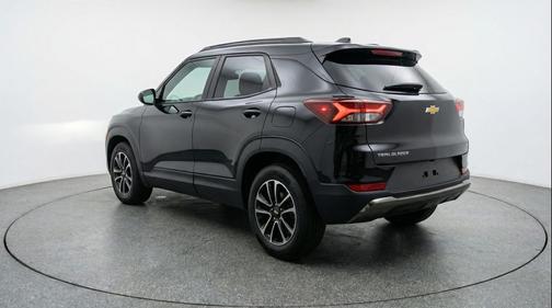 Mosaic Black Metallic 2025 Chevrolet Trailblazer LT