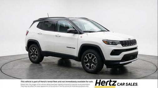 Bright White Clearcoat 2025 Jeep Compass Trailhawk